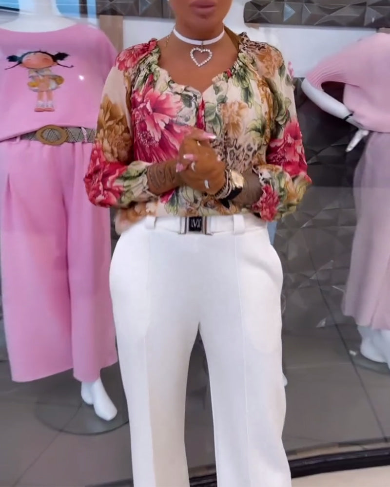 Bluse mit V-Ausschnitt und Blumenmuster