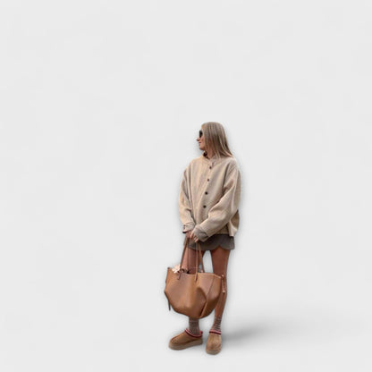 Lora. – Vintage Tote Bag