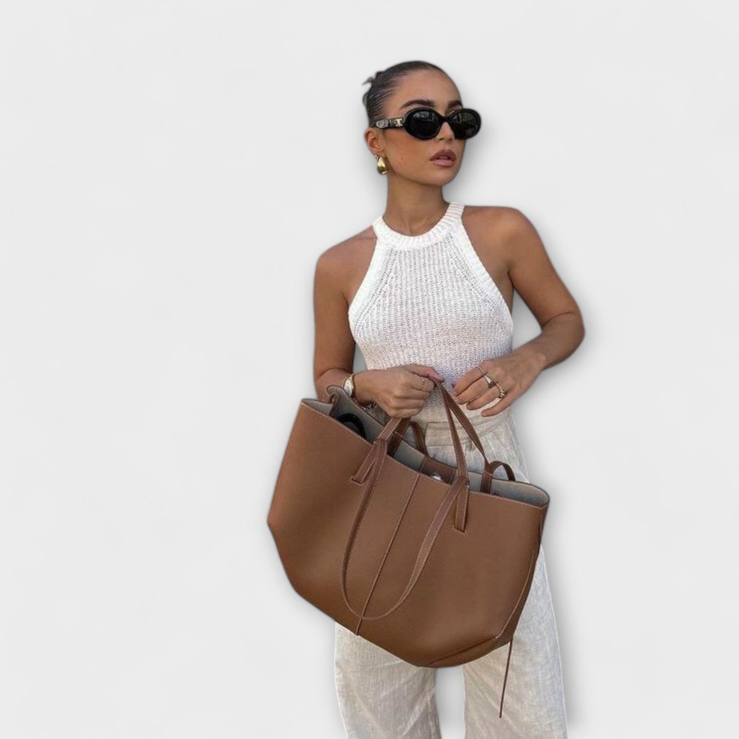 Lora. – Vintage Tote Bag