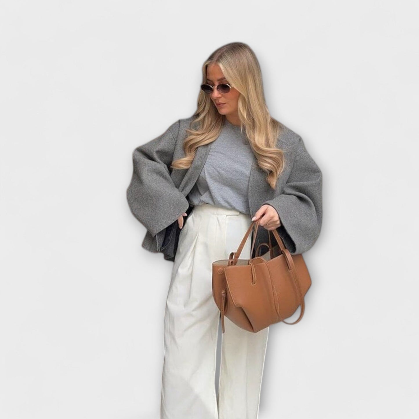 Lora. – Vintage Tote Bag